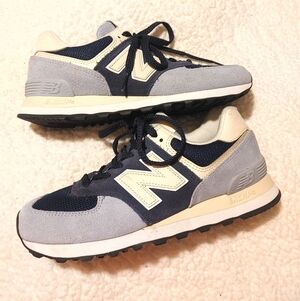 Women's New Balance 574 Size 9